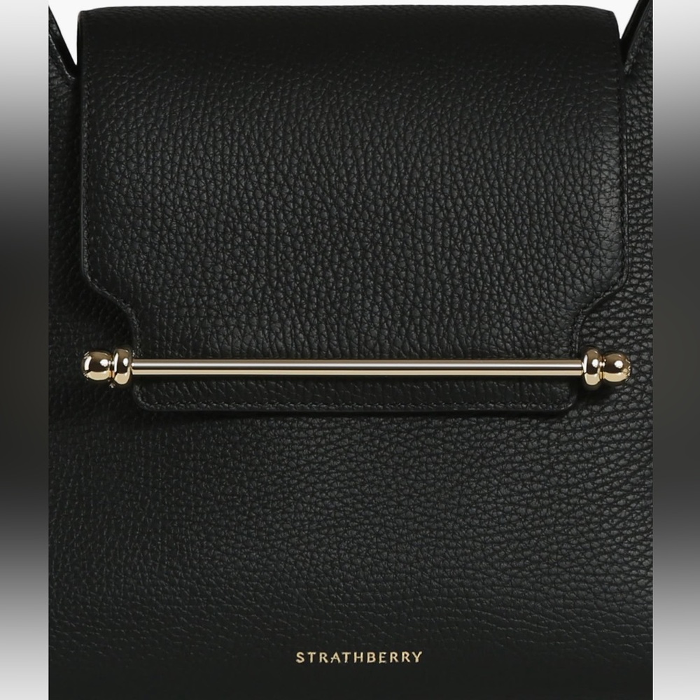 Strathberry Multrees Midi Hobo in Grain Black Leather - Picture 3 of 13